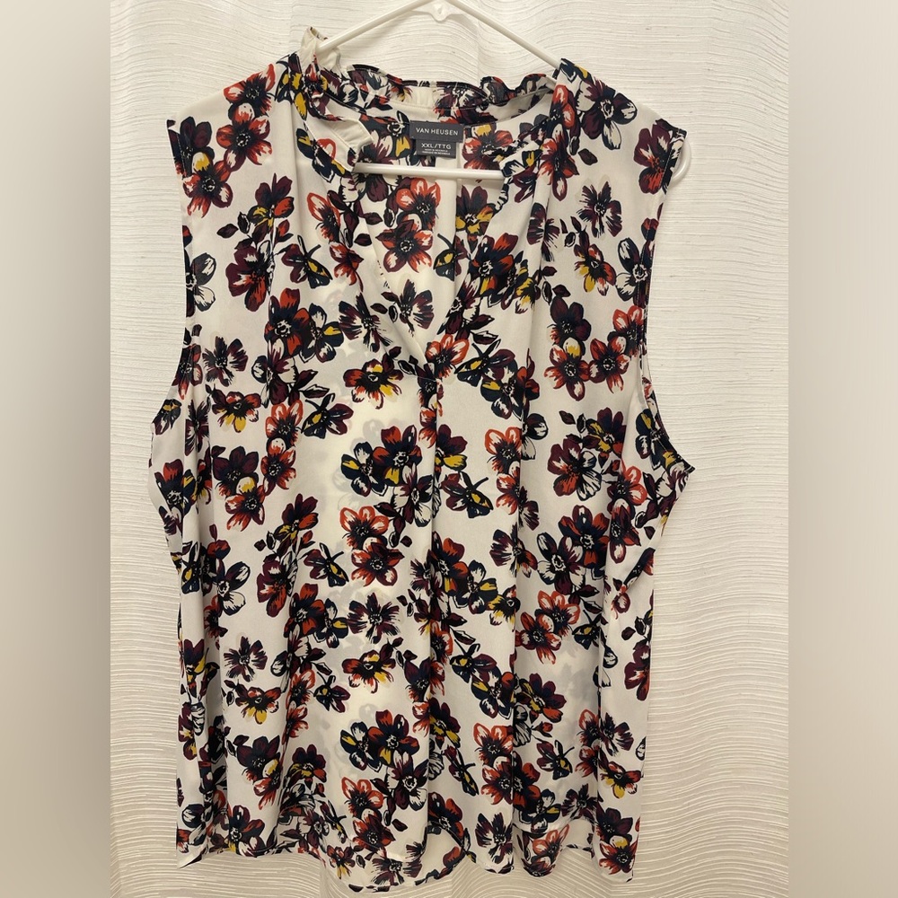 Van Heusen sleeveless floral blouse XXlarge